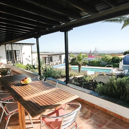 El Volcan Villa